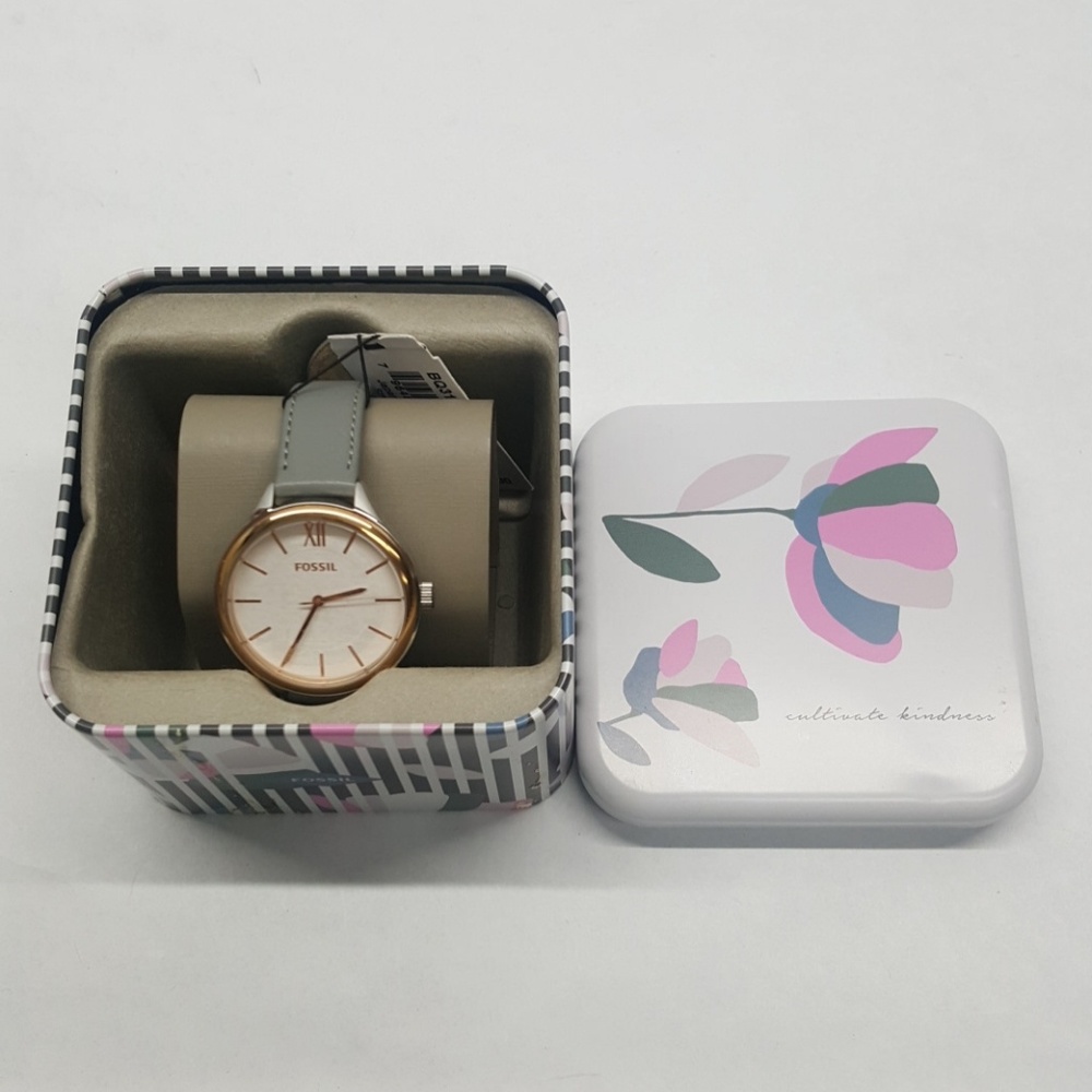 Fossil BQ3129 Watch with gray leather strap